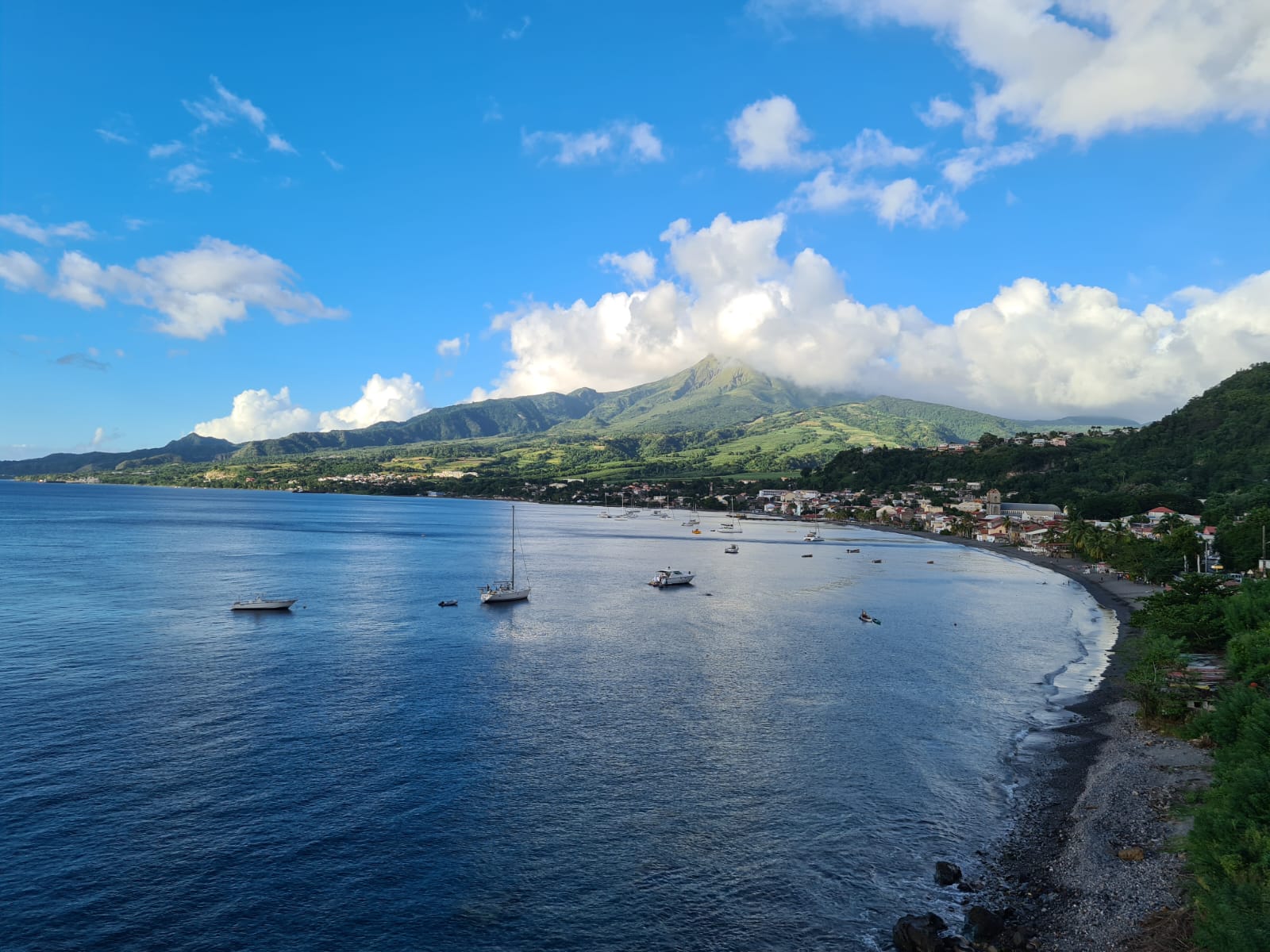 LA MONTAGNE PELEE - Beyond the Beach Martinique